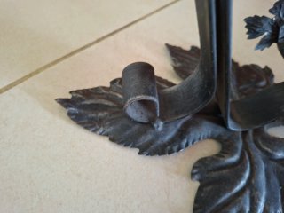 Versatore/espositore basculante in ferro battuto