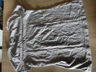 Camiseta manga corta básica gris