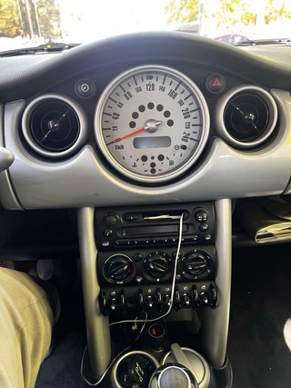 MINI ONE 2001