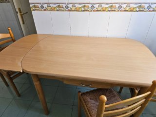 Mesa cocina extensible y 3 sillas