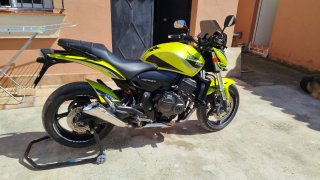 Honda Hornet Amarilla