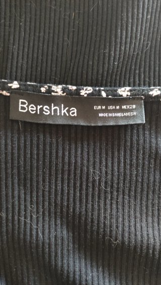 Vestido corto floreado Bershka Talla M