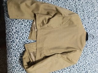 Traje corto niño beige talla 14