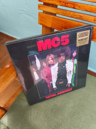 Vinilo MC5 Total Assault Edición Limitada
