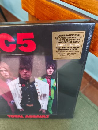 Vinilo MC5 Total Assault Edición Limitada