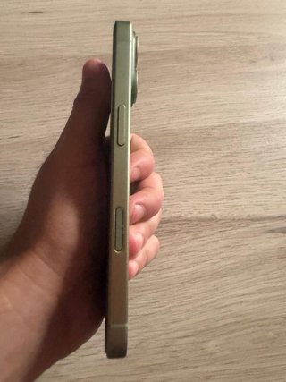 iPhone 17 Verde