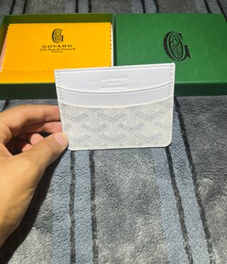 Tarjetero Goyard Saint Sulpice blanco.