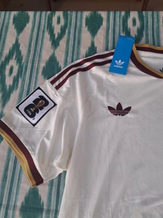Camiseta Adidas España Blanco SE ESCUCHAN OFERTAS!