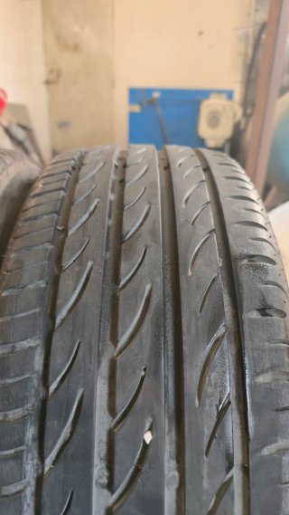 Neumáticos de coche deportivos en 17 pulgadas