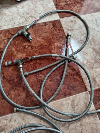 12 latiguillos fontaneria 3/8, 8m + 2 conectores T