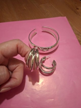 Pack pulsera caña ancha y Pendientes Plateados