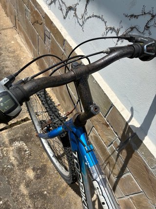 Bicicleta de adulto TOPBIKE - necesita reparación