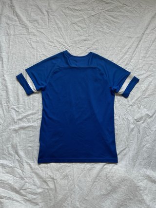 Camiseta deportiva Nike azul