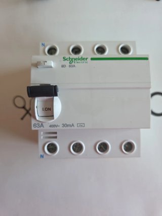 Diferencial 4p 63A en 30 schneider trifasico