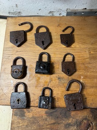 Candados antiguos de hierro