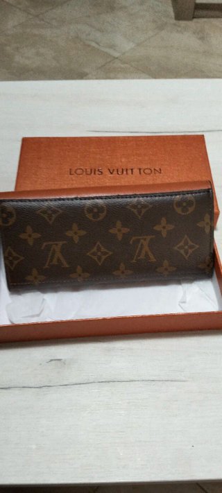 Cartera Louis Vuitton Marrón y Dorada