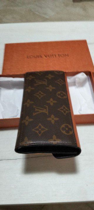 Cartera Louis Vuitton Marrón y Dorada