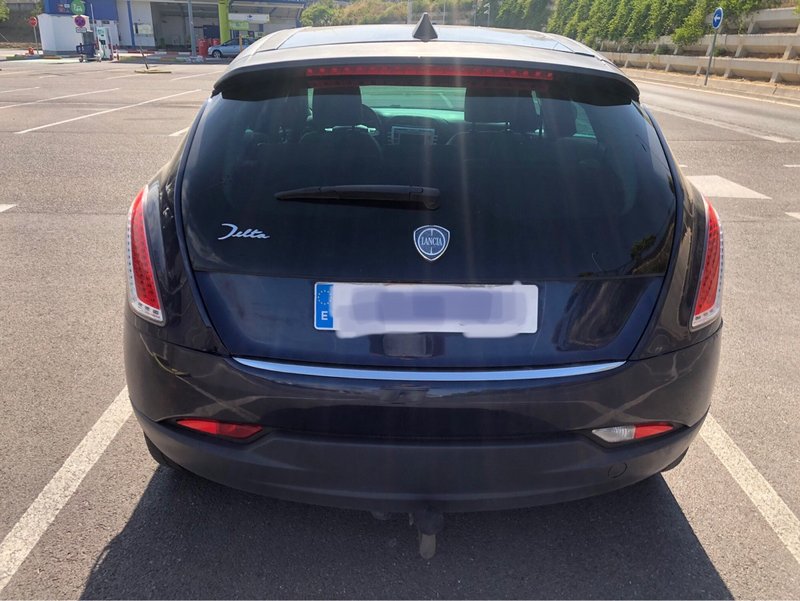 Lancia Delta 2010 - foto 1