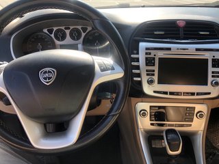 Lancia Delta 2010