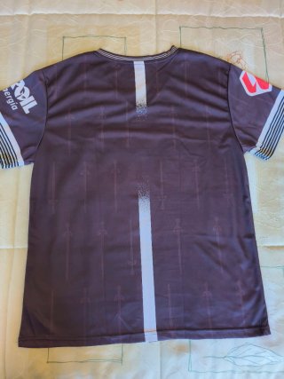 Camiseta Burgos Talla L, NO ORIGINAL
