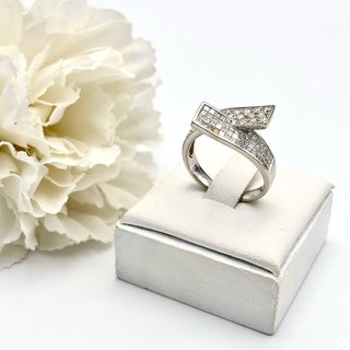 Anillo Oro Blanco 18kt con Diamantes