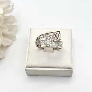 Anillo Oro Blanco 18kt con Diamantes