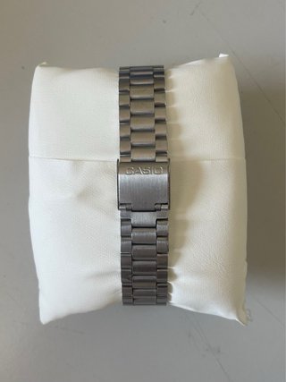 Reloj Casio Vintage Plateado y Azul Turquesa