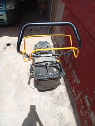 Cortacésped Honda GCV 160 OHC