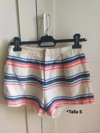 Shorts Stradivarius rayas S