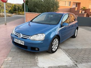 Volkswagen Golf 2004