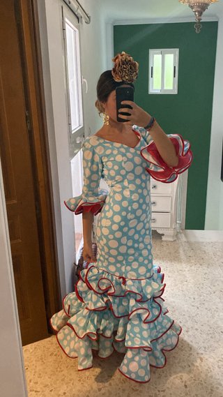 Traje de flamenca lunares