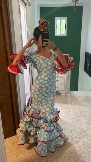 Traje de flamenca lunares