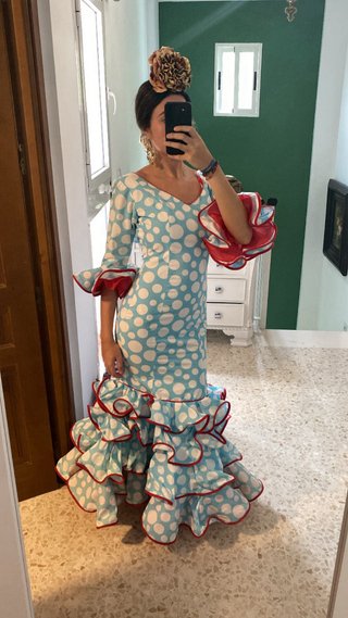 Traje de flamenca lunares