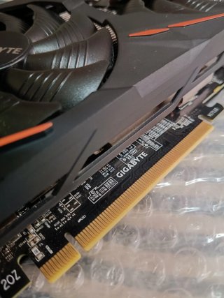 Gigabyte AMD Radeon RX 590 8GB Tarjeta Gráfica