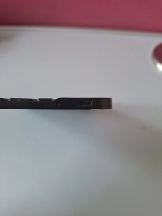 Tastiera Bluetooth sottile Lenovo + Caricabatterie