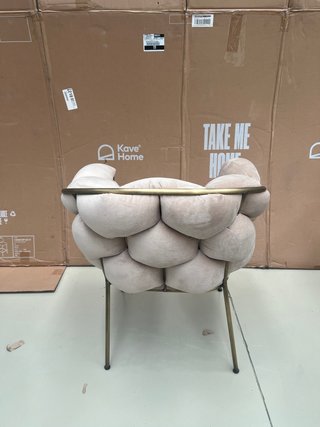 Poltrone velluto cipria intrecciate finiture oro