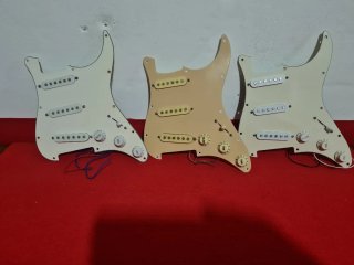 Pickup e battipenna per chitarra Stratocaster