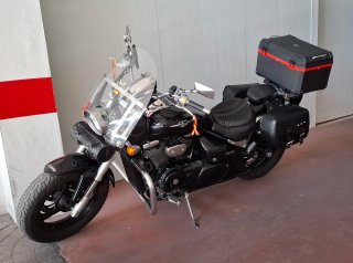 Suzuki Intruder M 800 Negra