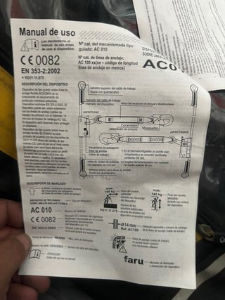 2 equiposArnés anticaídas Safetop amarillo y negro