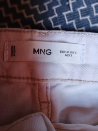 Pantalón vaquero blanco