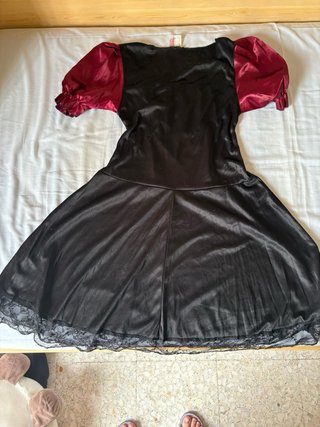 Disfraz Bruja y complementos, como sombrero