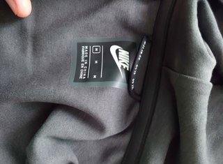 Chamarra Nike Tech Fleece FC BarcelonaGris Capucha