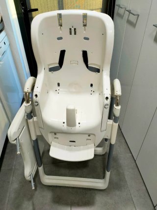 Trona marca Beaba