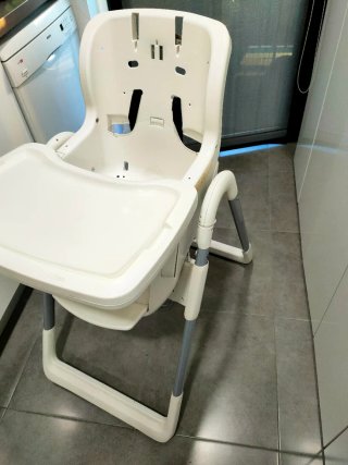Trona marca Beaba