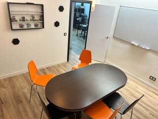 Mesa de reuniones madera