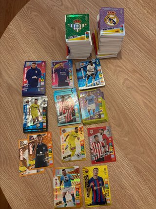 Lote de unas 600 cartas Adrenalyn XL LaLiga 22/23