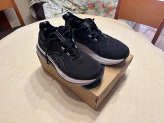 Asics Gel Nimbus 26 Talla 44 Negro