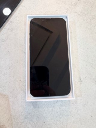 iPhone 14 azul