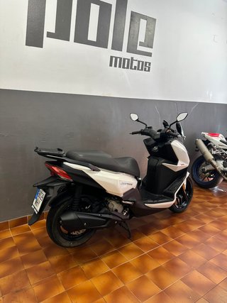 Sym Joyride 300cc Maxi Scooter