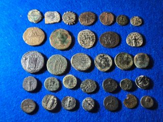 Lote 32 monedas romanas